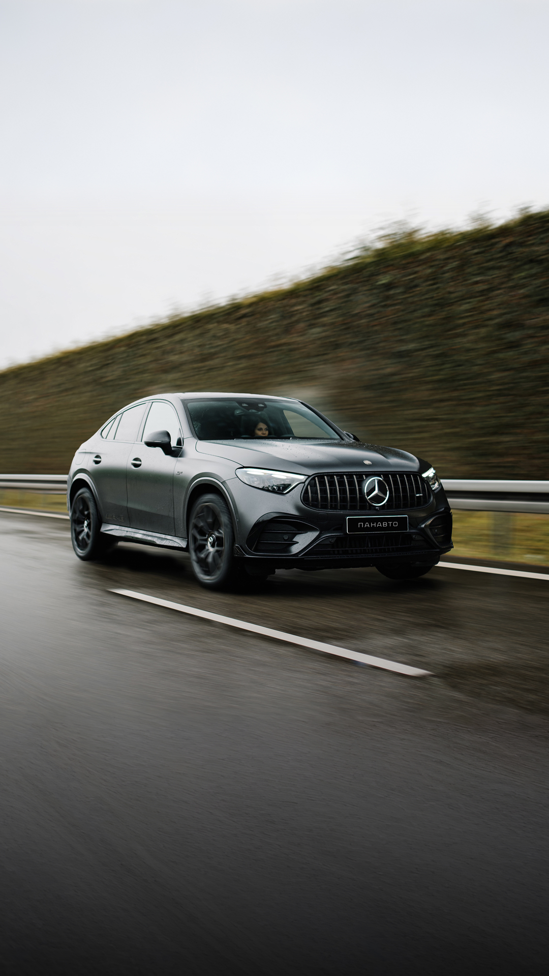 При покупке нового Mercedes-Benz дарим <br>гарантию на 12 мес или 50 000 км пробега
