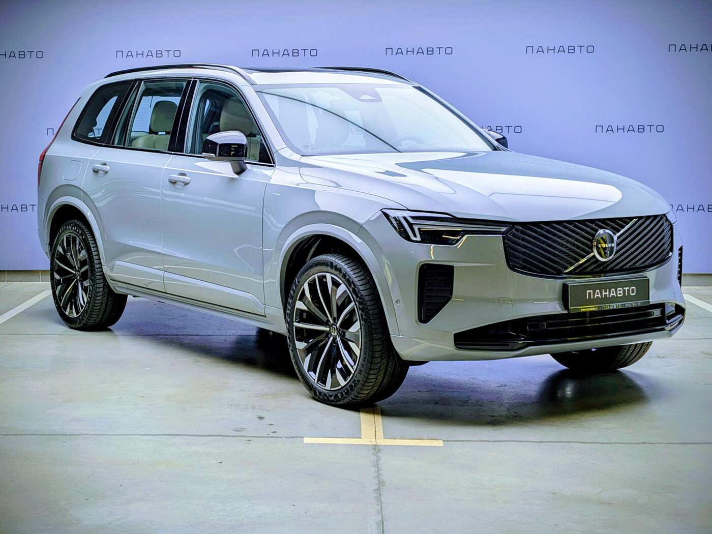Volvo XC90 2.0 AT (300 л.с.) 4WD
