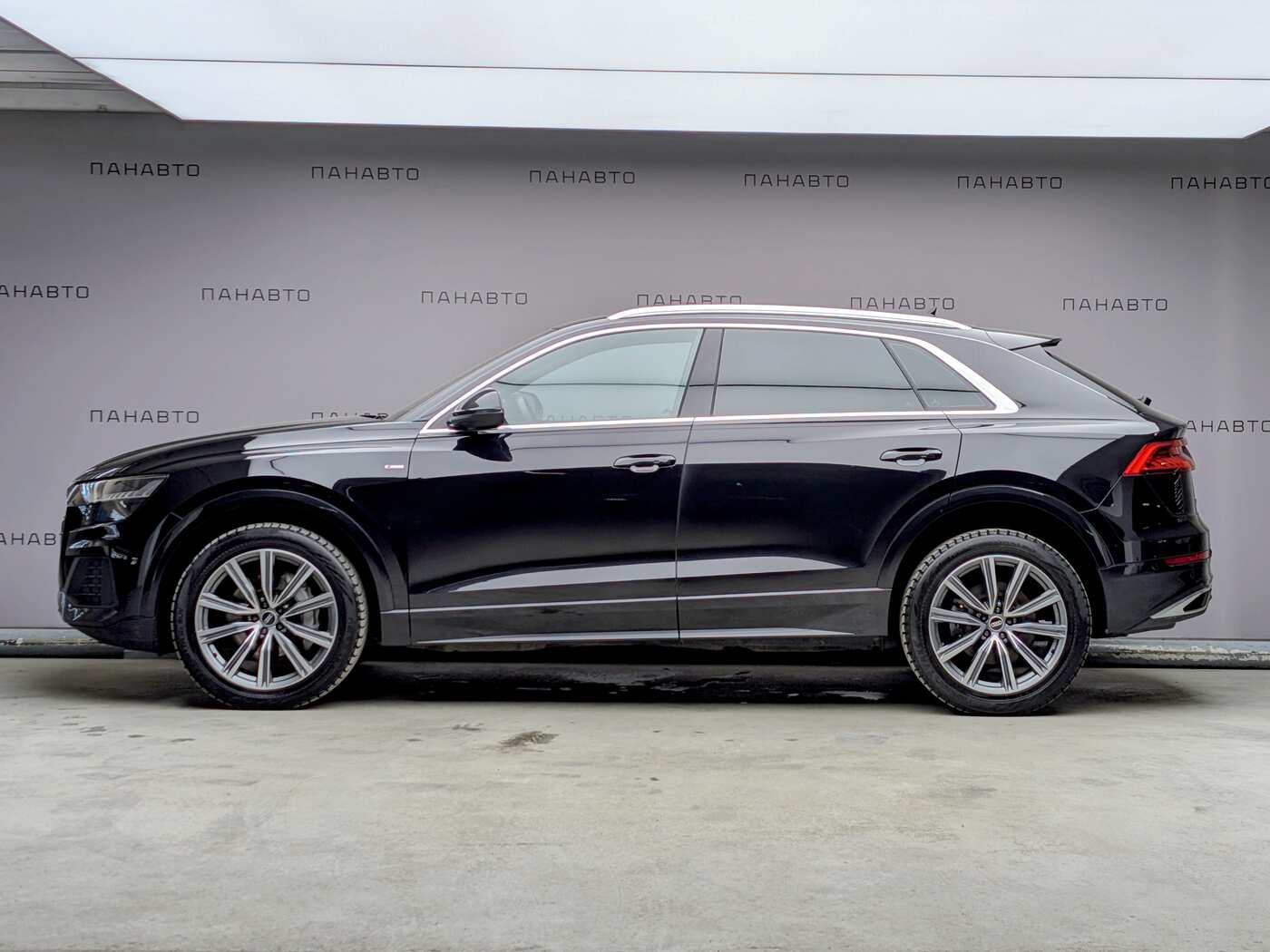 Audi Q8 45 TDI 3.0d AT (249 л.с.) 4WD