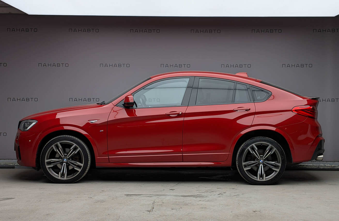 BMW X4 xDrive 20i AT (184 л.с.) 4WD