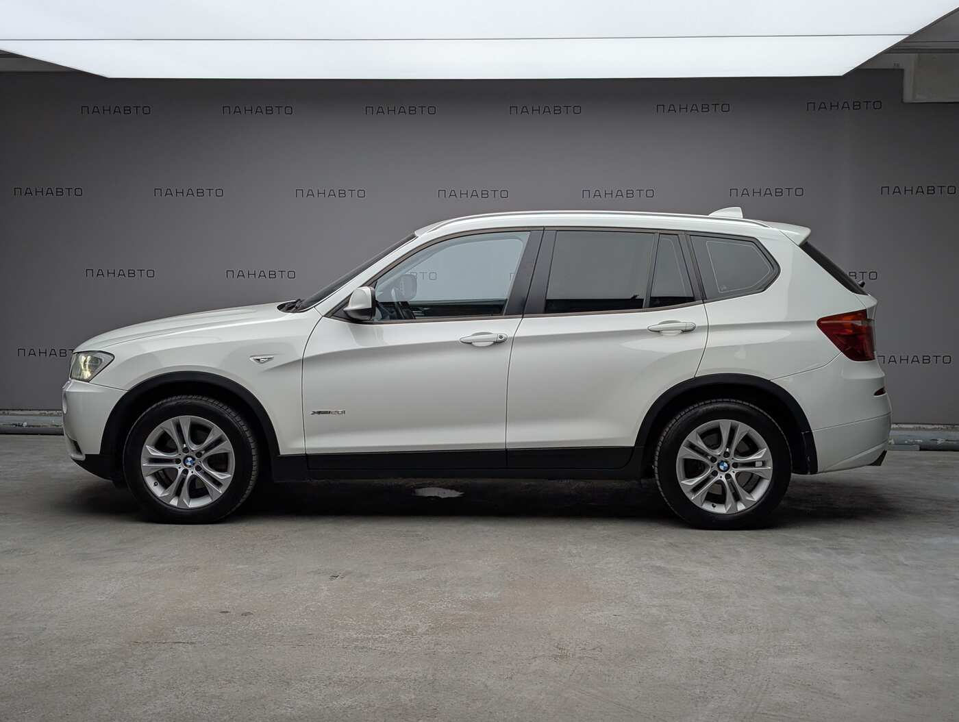 BMW X3 28i xDrive 2.0 AT (245 л.с.) 4WD