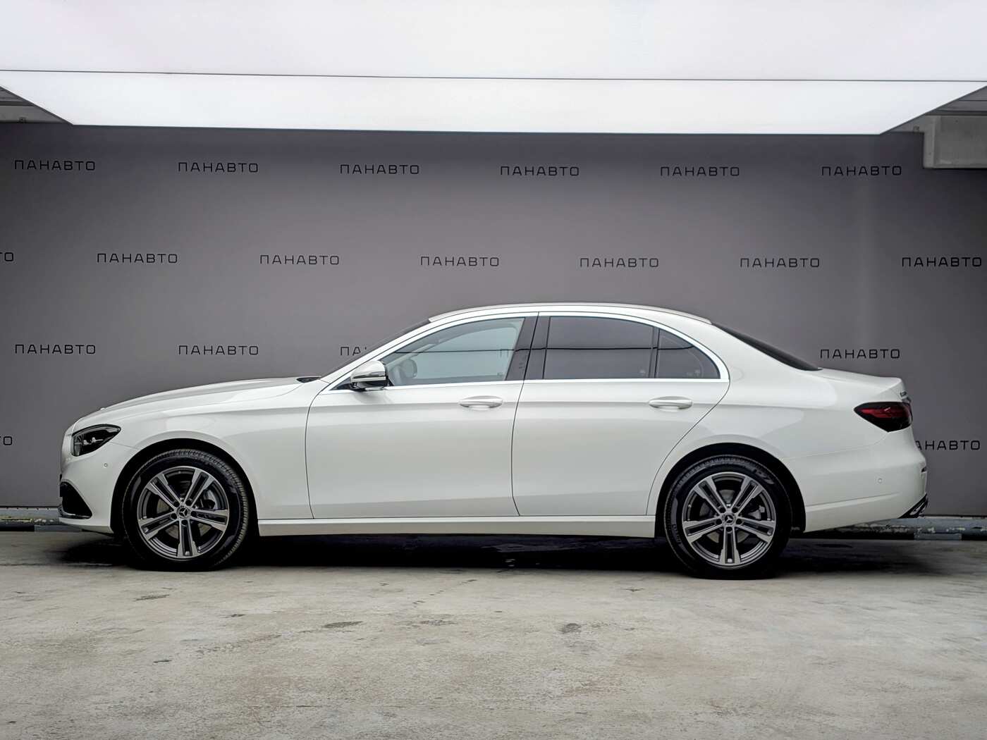 Mercedes-Benz E 220 d 4MATIC Premium