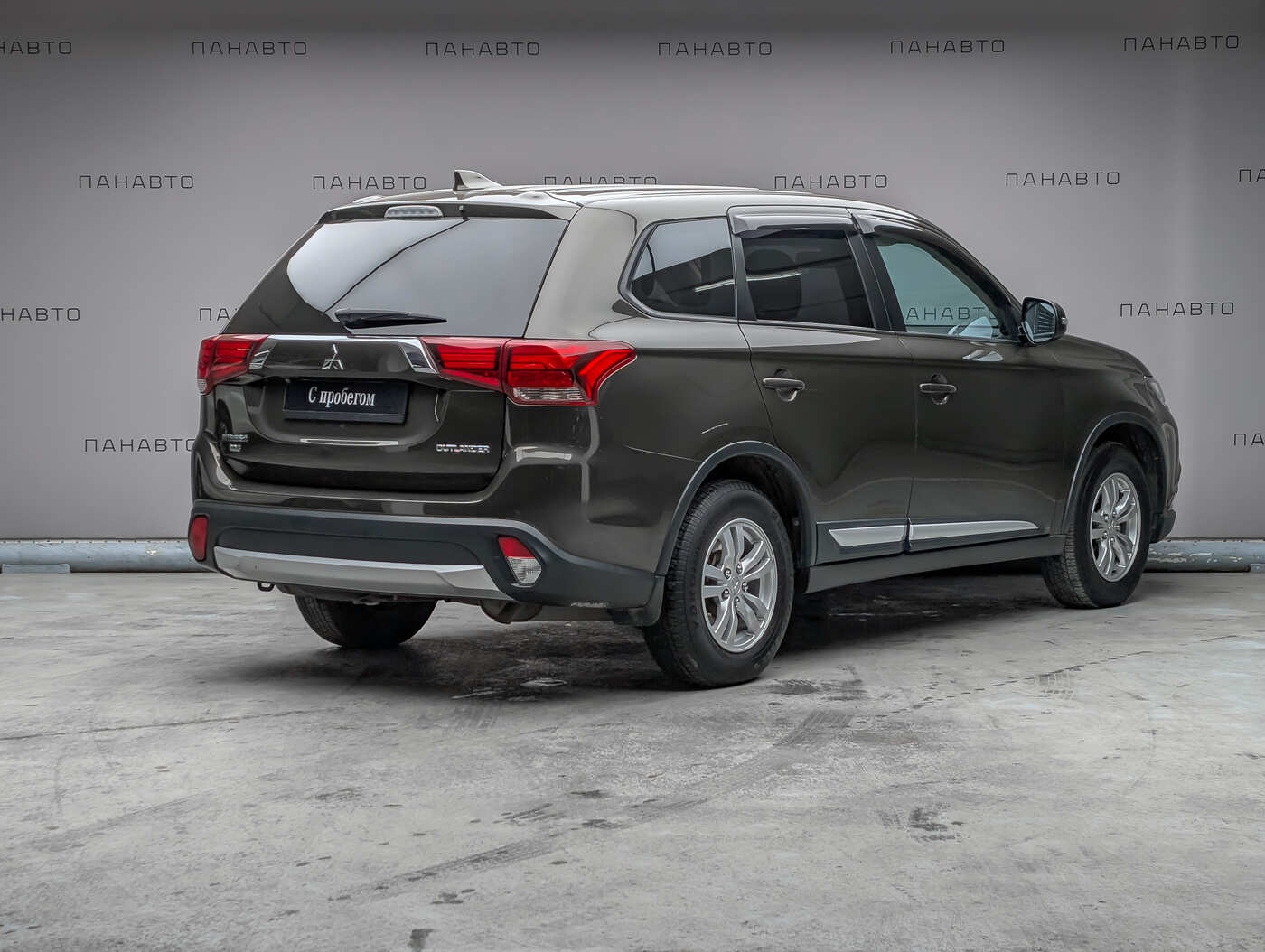 Mitsubishi Outlander 2.0 CVT (147 л.с.)