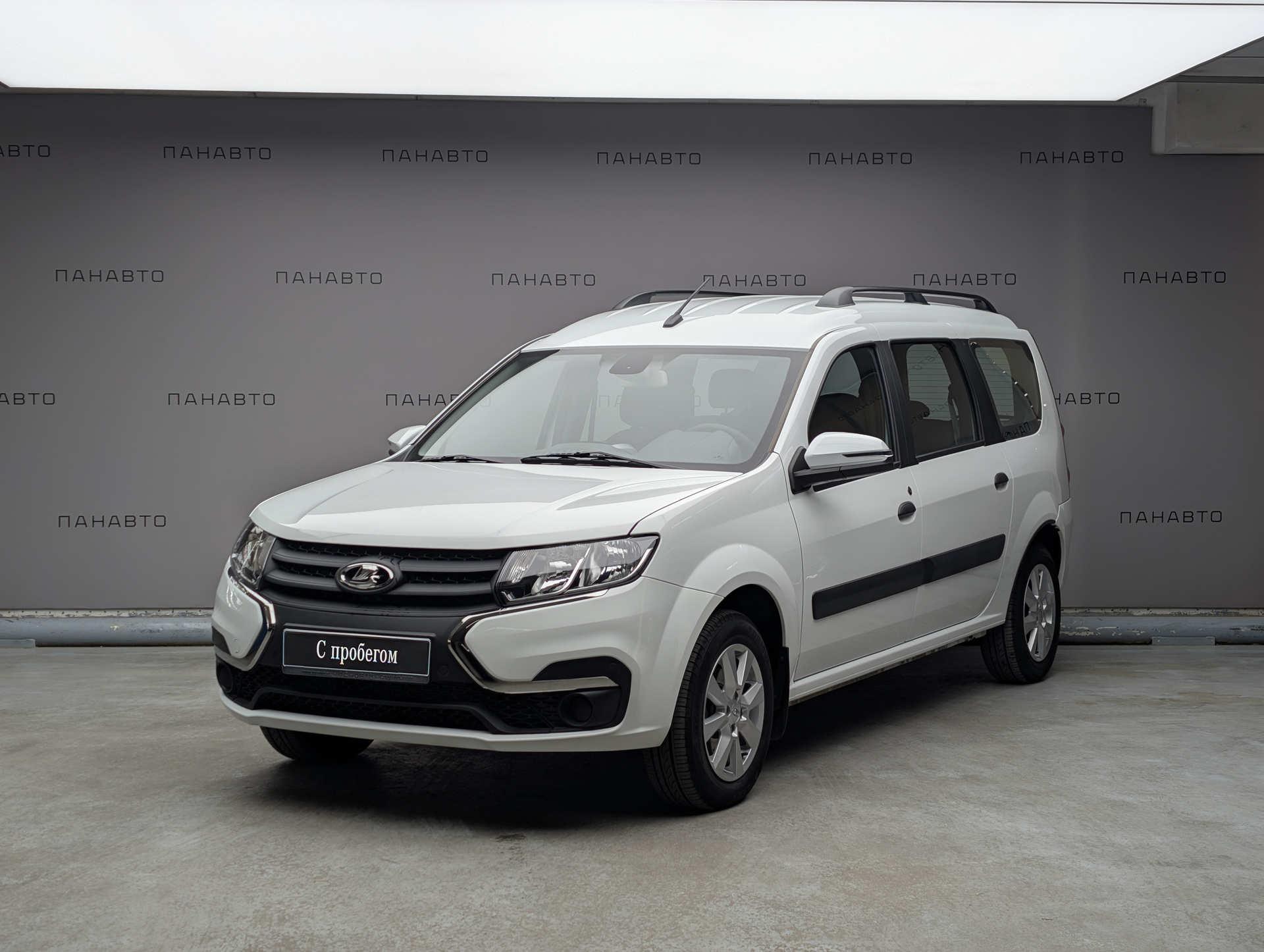 Lada Largus 1.6 МT (106 л.с.)