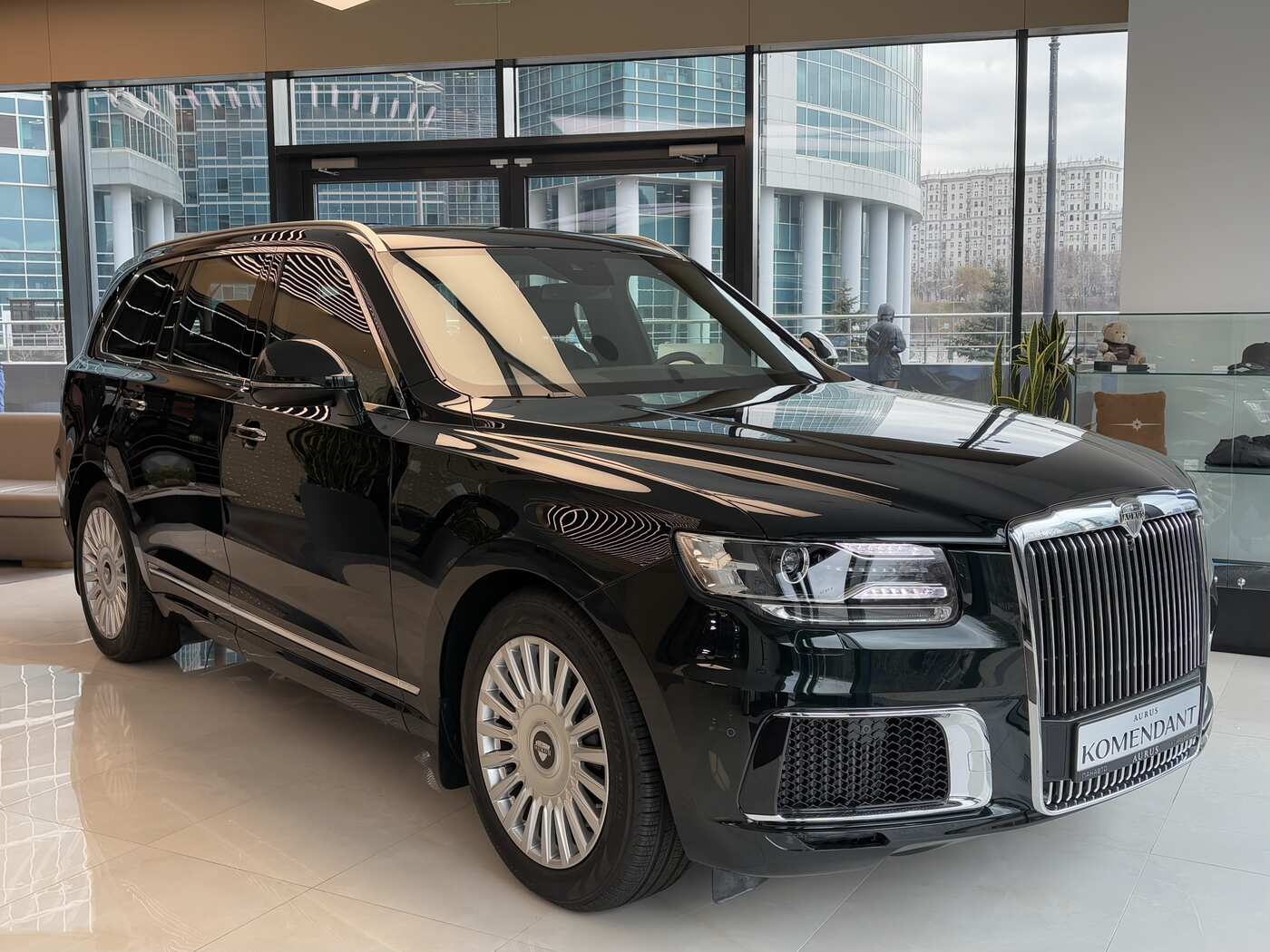 AURUS Komendant (I)