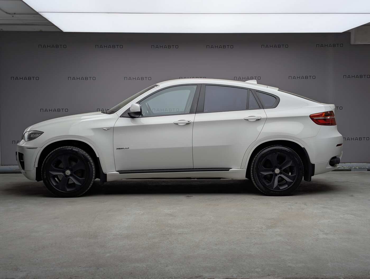 BMW X6 35i 3.0 AT (306 л.с.) 4WD