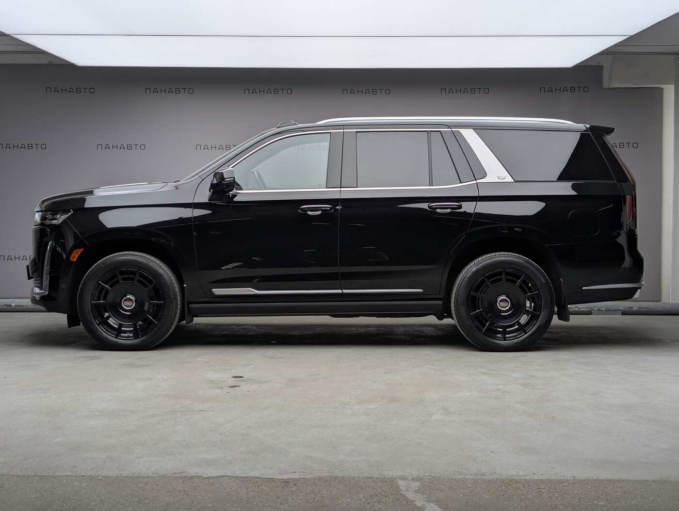 Cadillac Escalade 6.2 AT (416 л.с.) 4WD