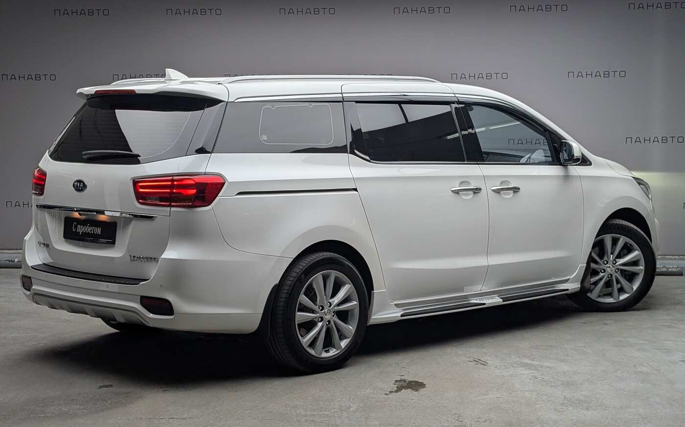 KIA Carnival 2.2d AT (202 л.с.)