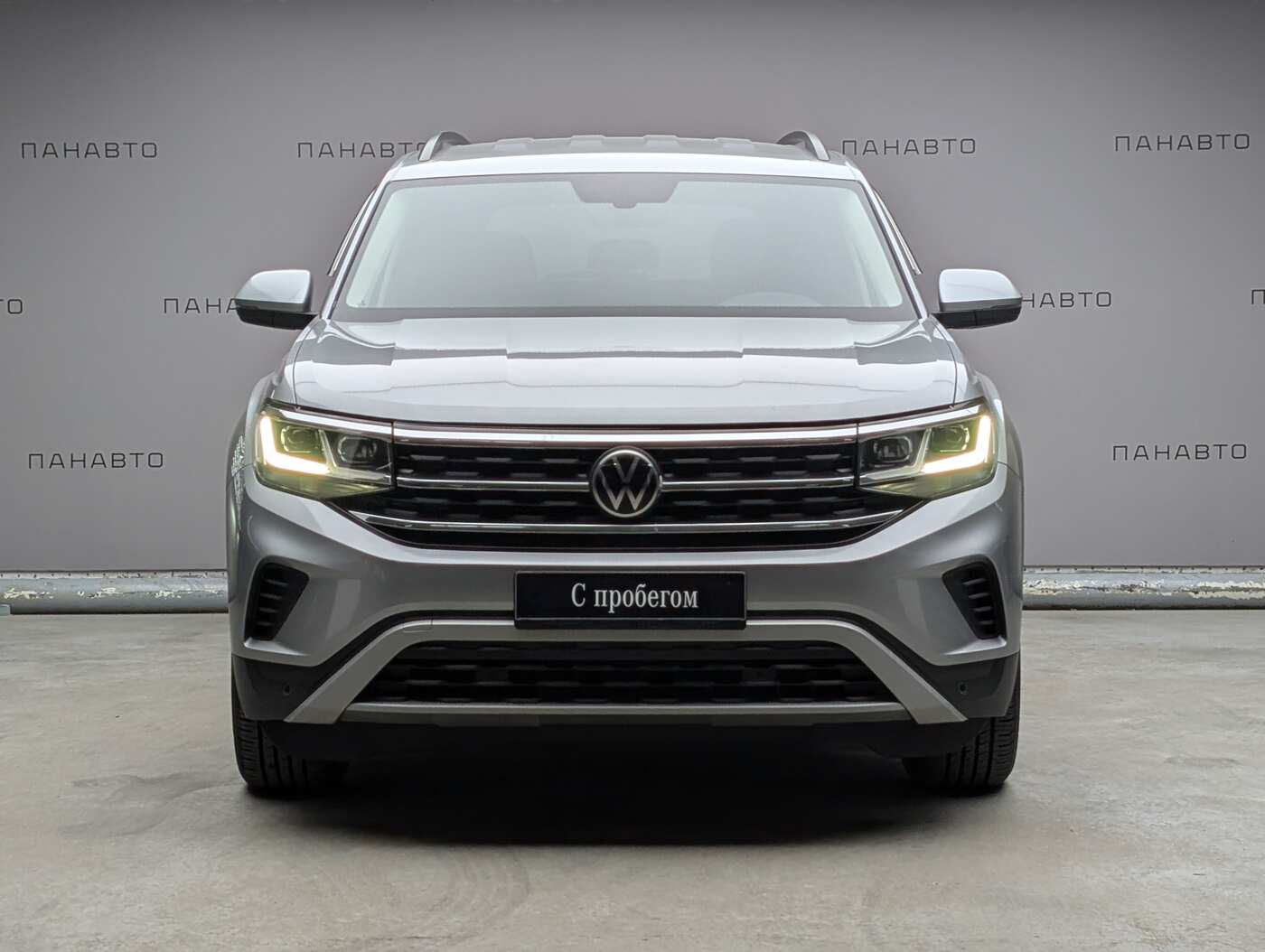 Volkswagen Teramont 2.0 AT (220 л.с.) 4WD