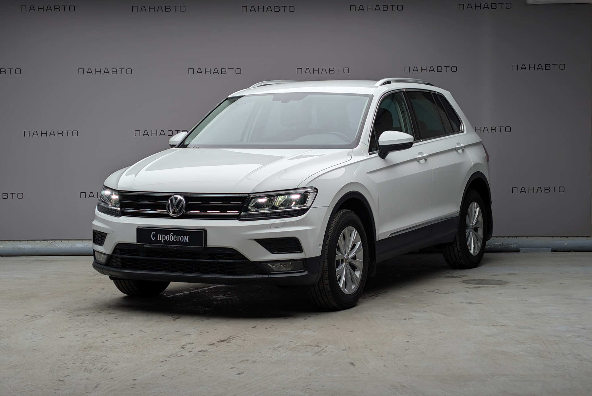 Volkswagen Tiguan 2.0 AMT (180 л.с.) 4WD