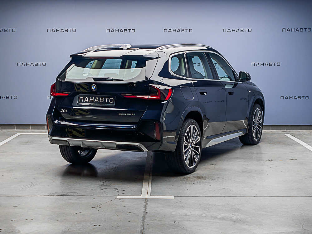 BMW X1 Long 25Li xDrive III