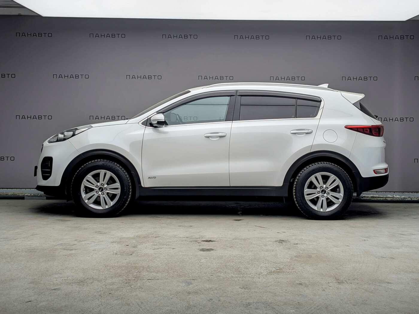 KIA Sportage 2.0 AT (150 л.с.) 4WD