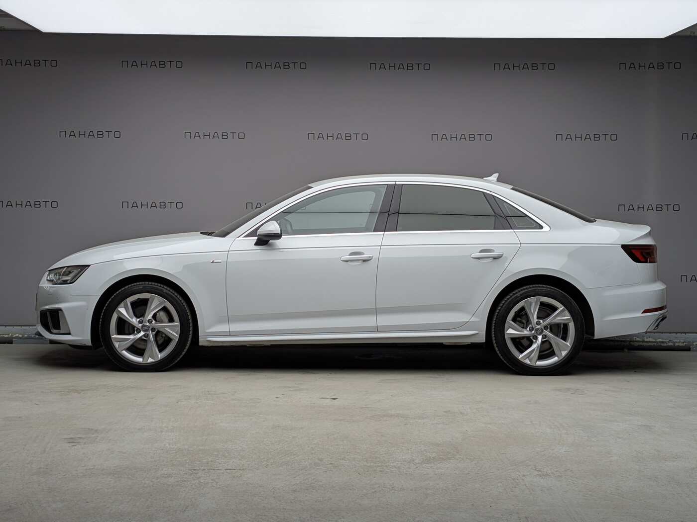 Audi A4 2.0d AMT (190 л.с.) 4WD