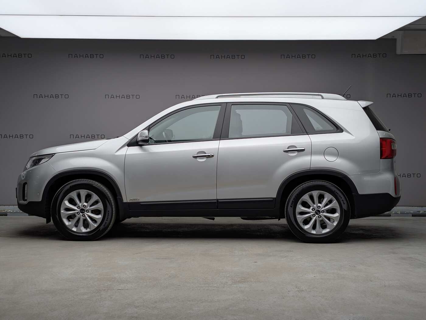 KIA Sorento 2.2d AT (197 л.с.) 4WD