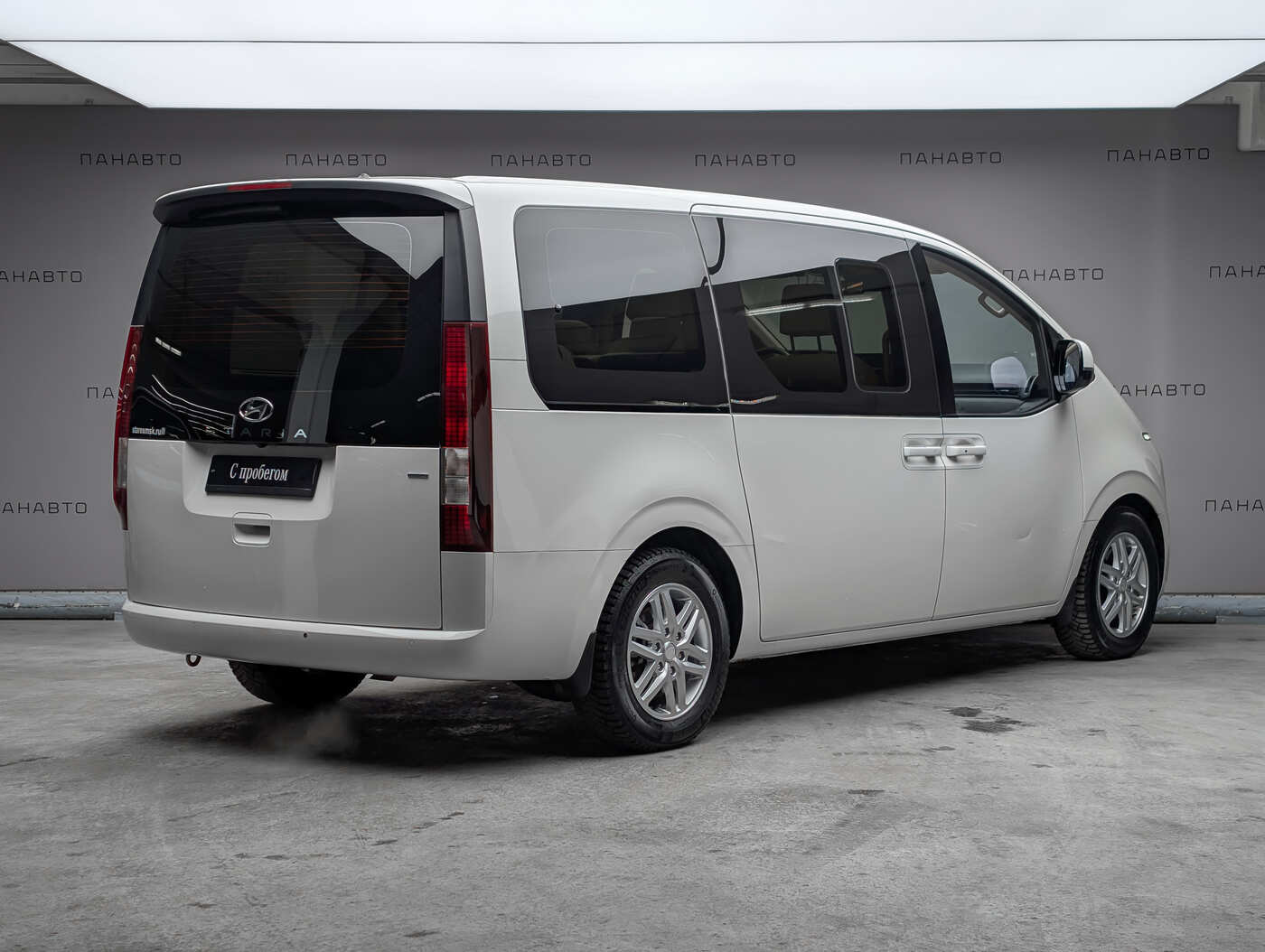 Hyundai Staria 2.2d AT (177 л.с.) 4WD