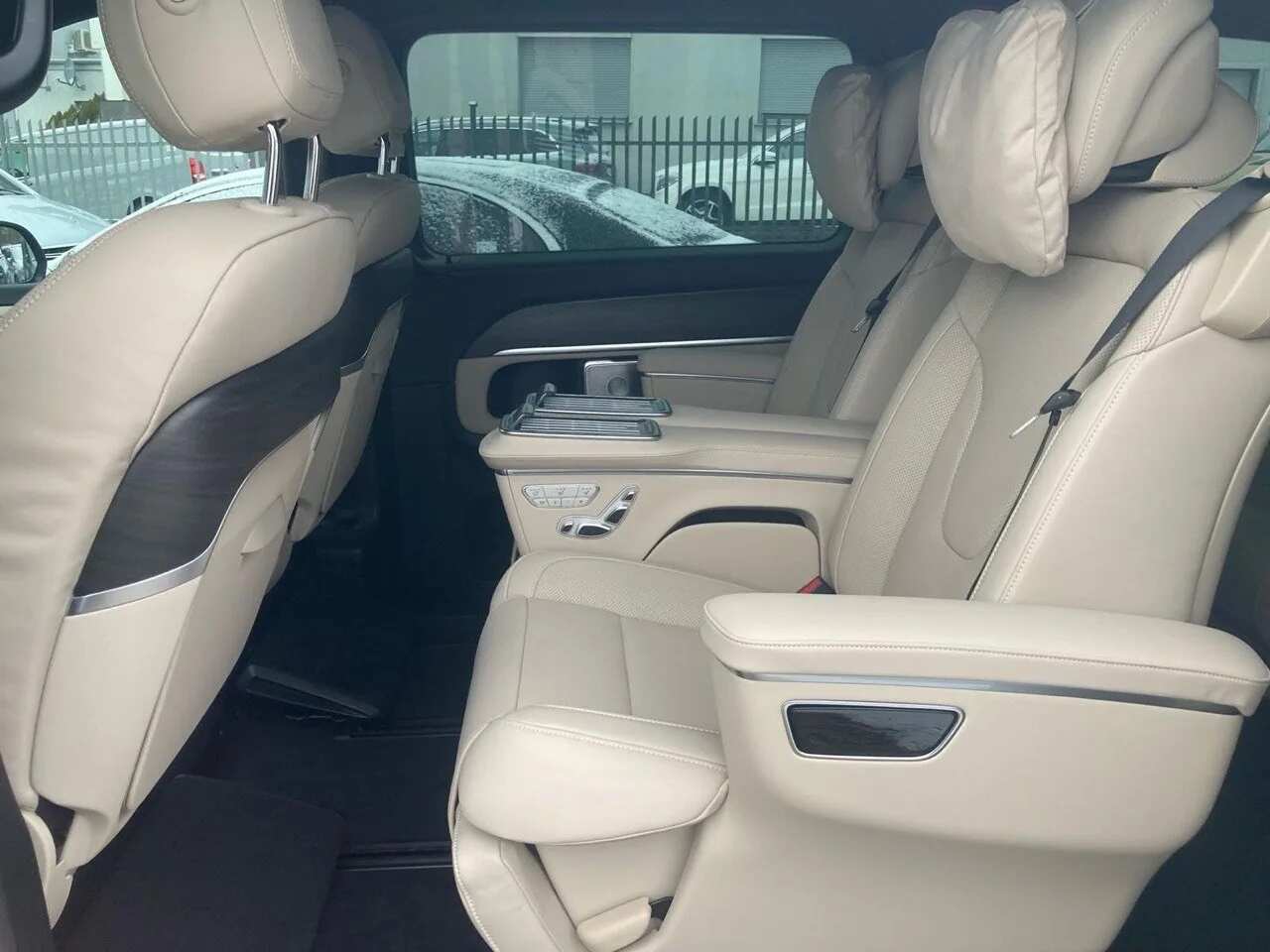 Mercedes-Benz V 300 d EL 4MATIC Facelift (III Рестайлинг 2)