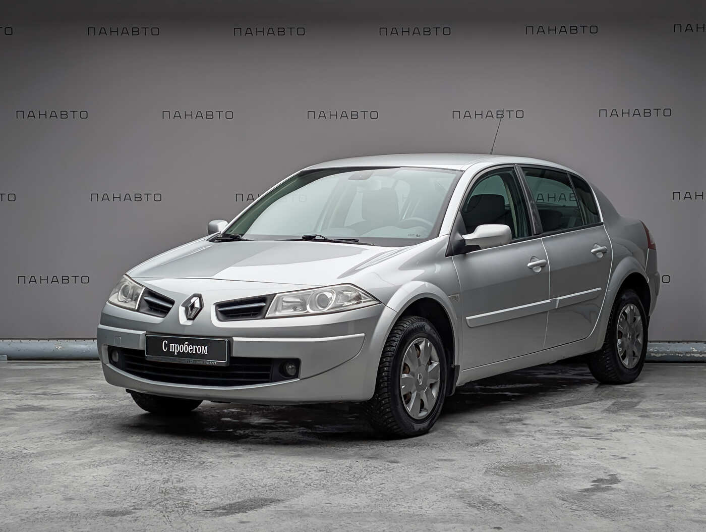 Renault Megane 1.6 MT (106 л.с.)