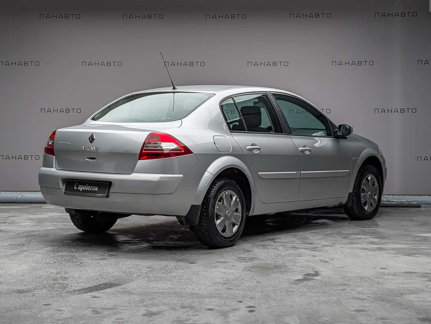 Renault Megane 1.6 MT (106 л.с.)