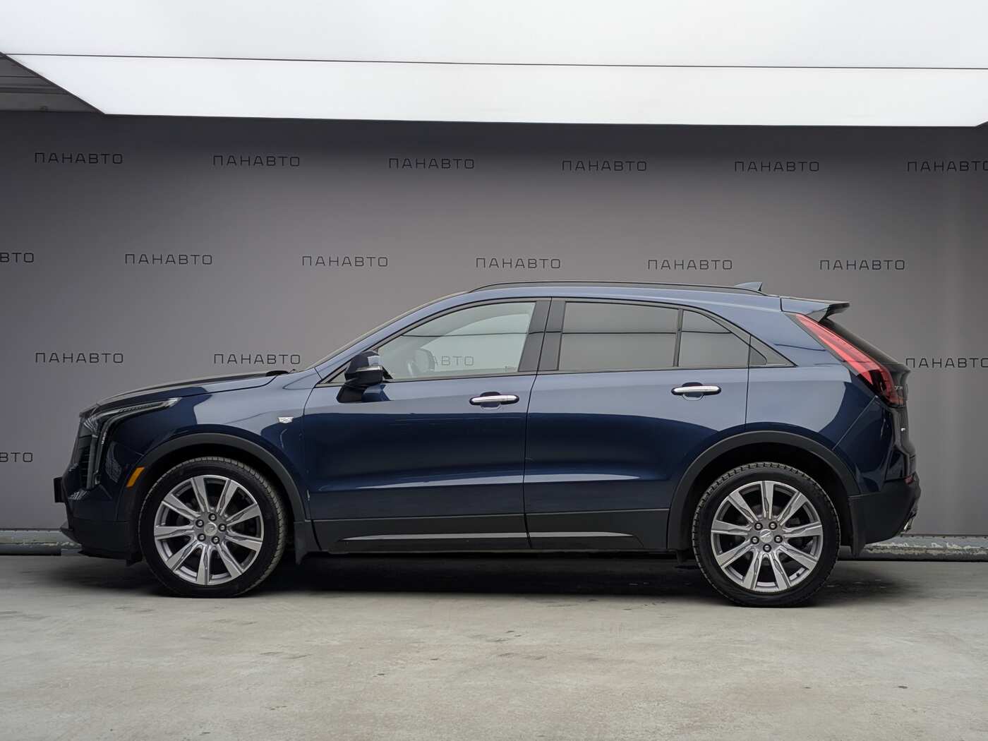 Cadillac XT4 2.0 AT (200 л.с.) 4WD