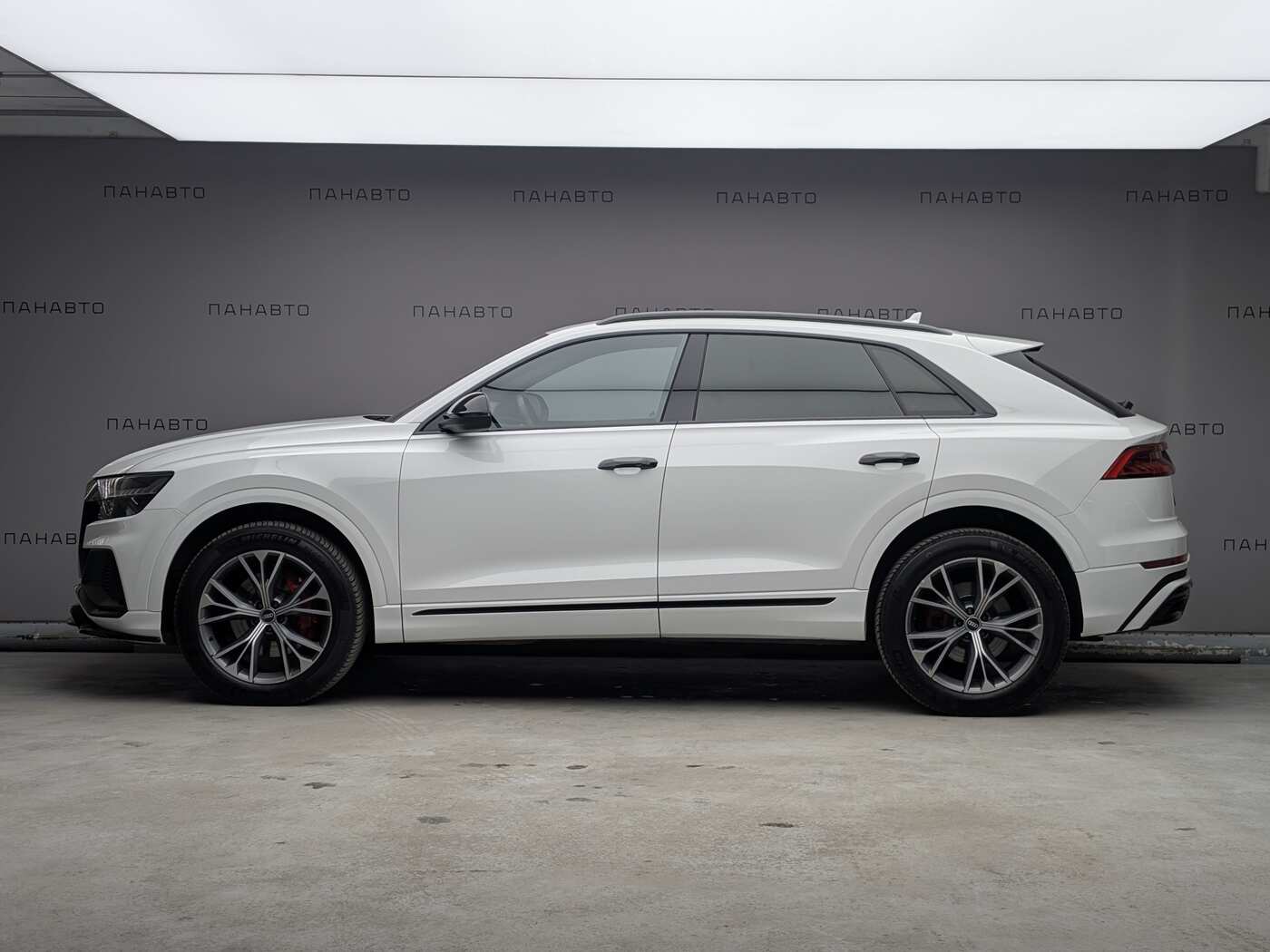 Audi Q8 55 TFSI 3.0 AT (340 л.с.) 4WD