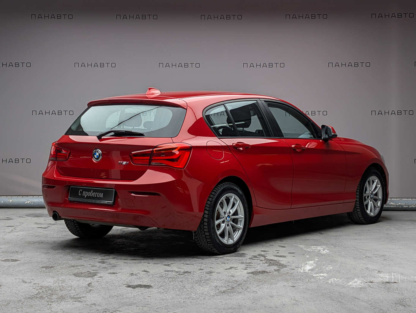 BMW 118i 1.5 AT (136 л.с.)