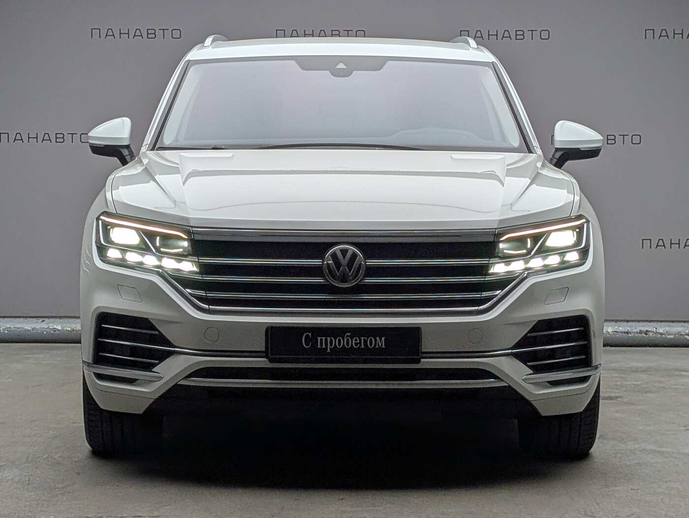 Volkswagen Touareg 2.0 AT (249 л.с.) 4WD
