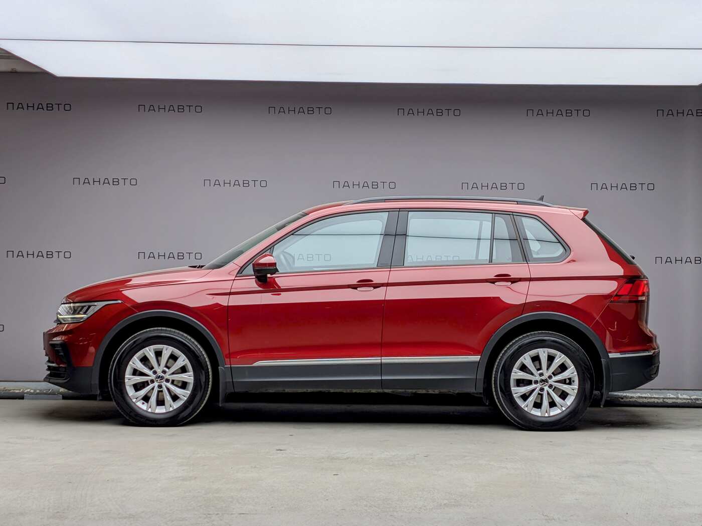 Volkswagen Tiguan 1.4 AMT (150 л.с.)
