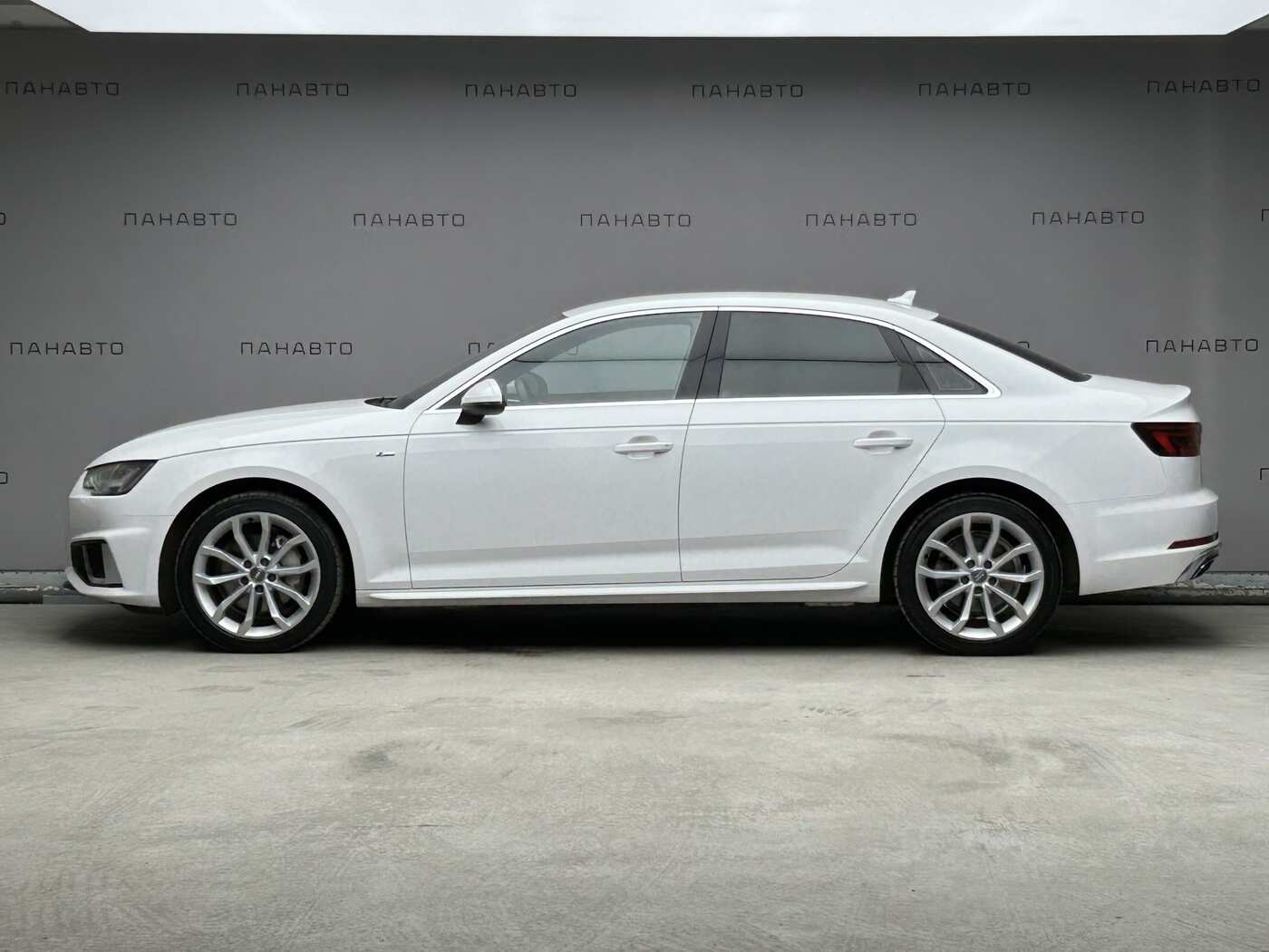 Audi A4 2.0d AMT (190 л.с.) 4WD
