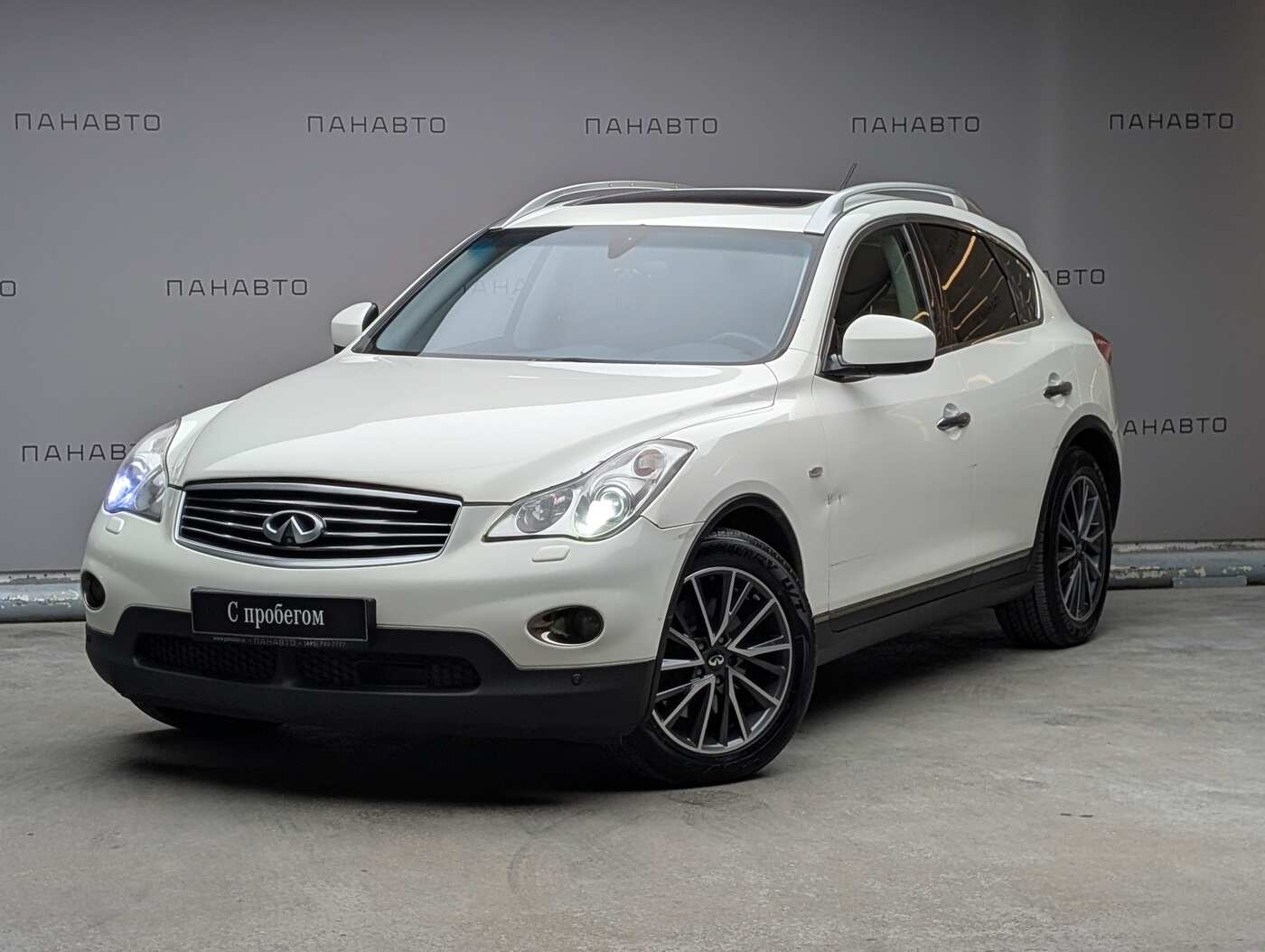 Infiniti EX37 3.7 AT (330 л.с.) 4WD