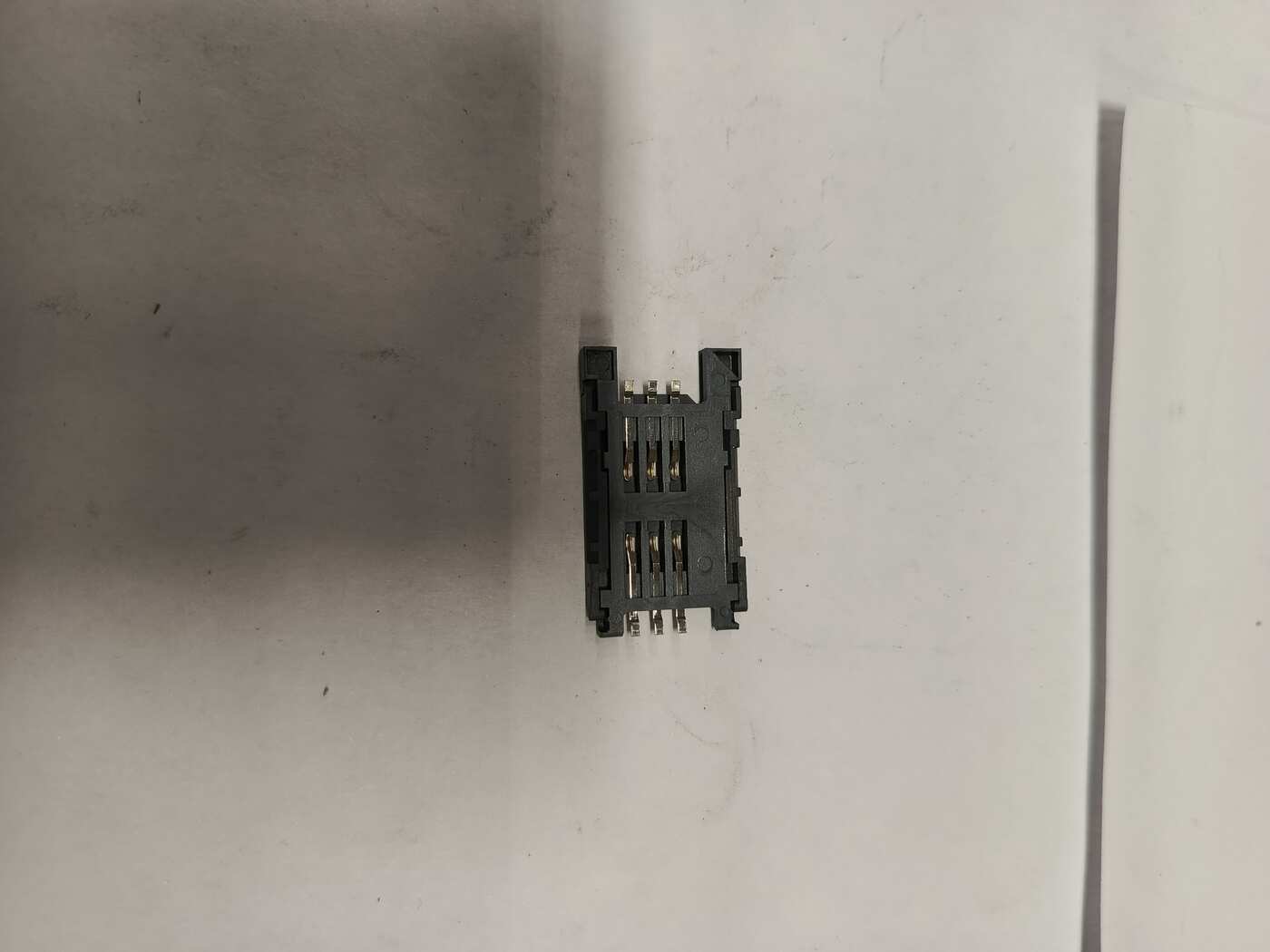 ДЕРЖАТЕЛЬ СИМ-КАРТЫ